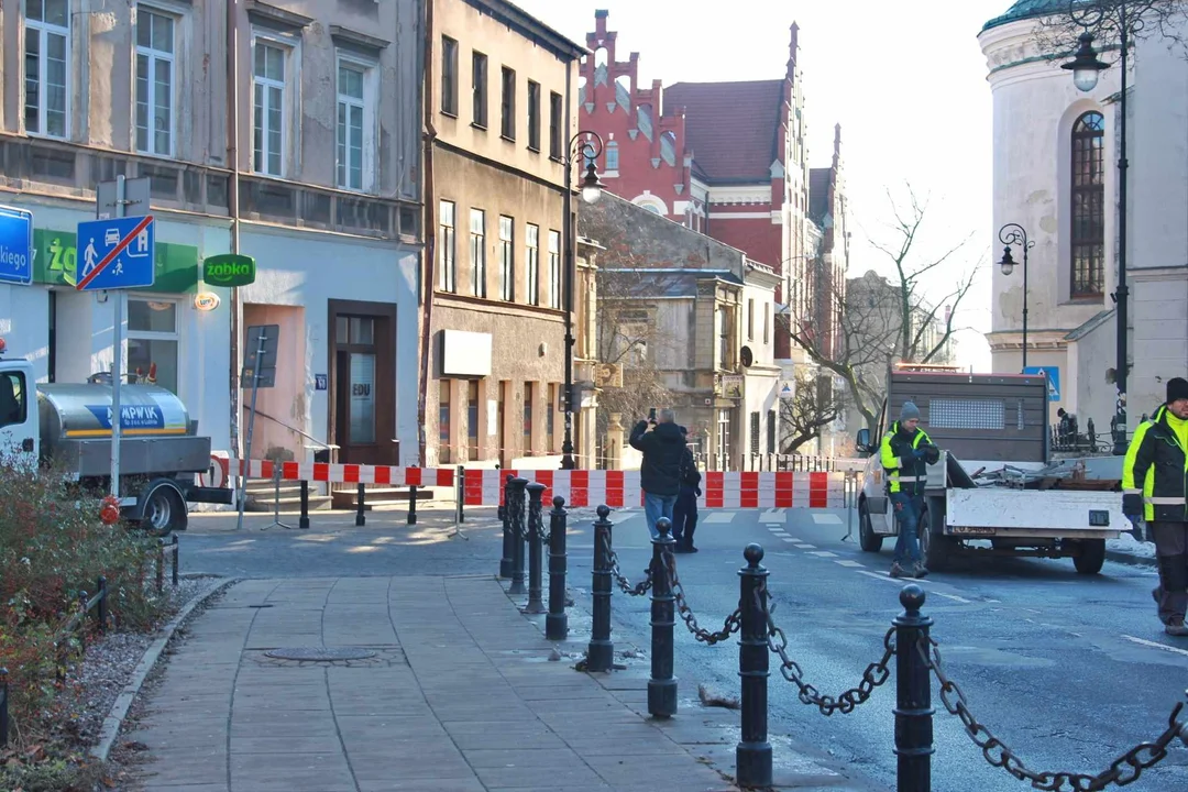 Lublin: Zawaliła się ściana kamienicy w centrum. Mamy zdjęcia - Zdjęcie główne