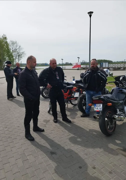 Motoweterani i miłośnicy starej motoryzacji zaprosili na Retro Niedzielę