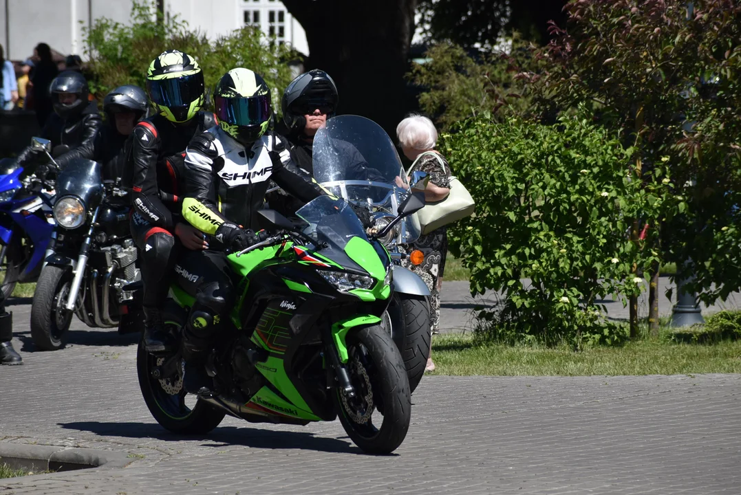 Motocykliści rozpoczęli sezon w Międzyrzecu imprezą "Krew Motorem Życia" (ZDJĘCIA) - Zdjęcie główne