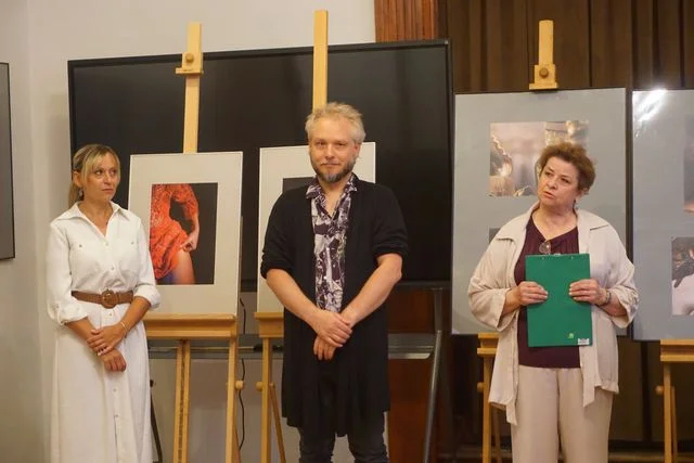 Dwie wystawy, dwa światy. Tylko do końca wakacji w Kluczkowicach (foto) - Zdjęcie główne