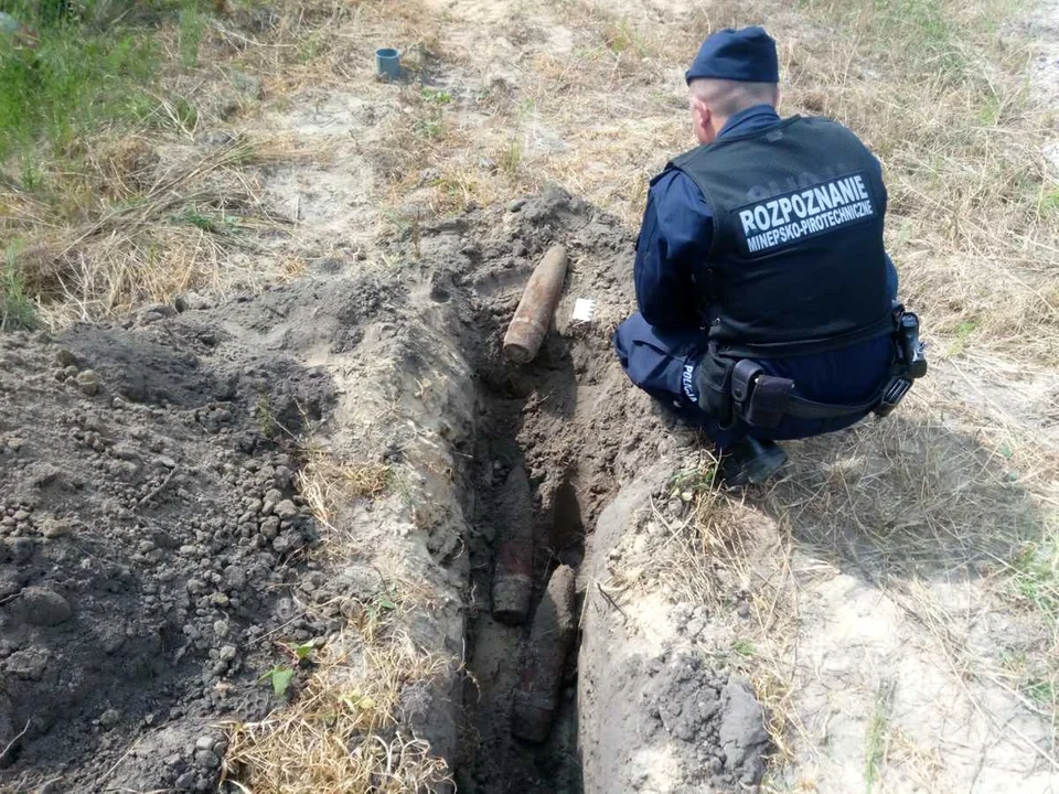 Powiat łukowski: Niewybuchy z czasów wojny znalezione w trakcie prac