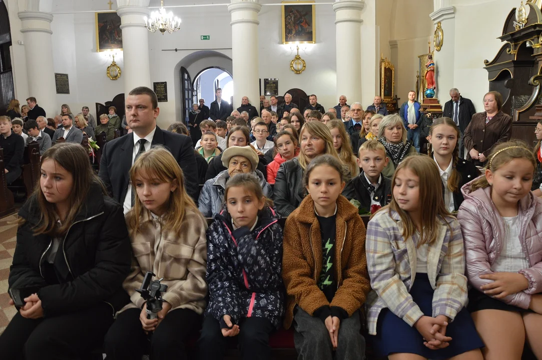 Odsłonięcie nagrobka żołnierza AK Karola Chlebickiego w Chodlu