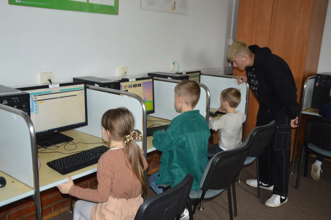 Spotkanie przedszkolaków w ZST im. Marii Skłodowskiej-Curie