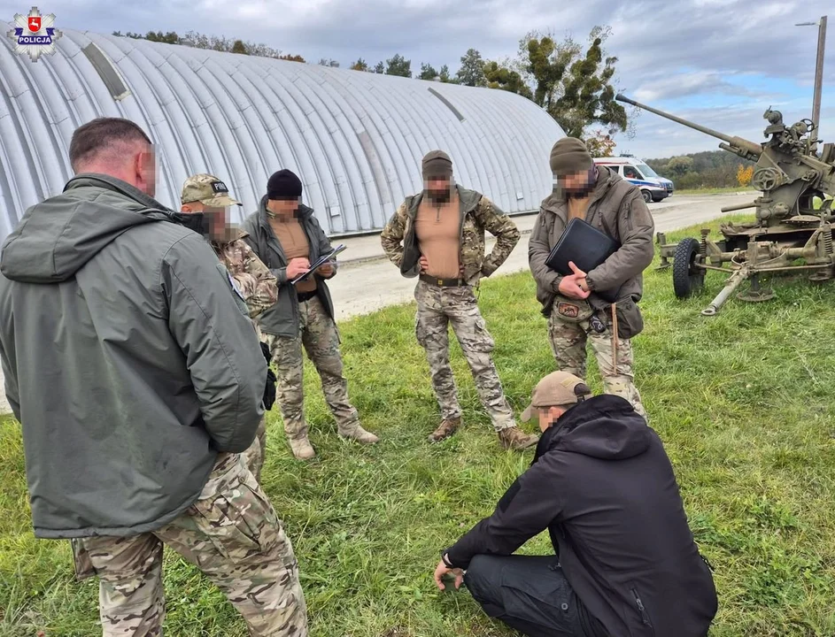 Specjaliści od materiałów wybuchowych przeszli szkolenie. Lubelscy kontrterroryści ćwiczyli z innymi