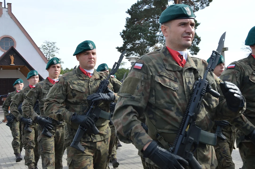 Odsłonięcie nagrobka żołnierza AK Karola Chlebickiego w Chodlu