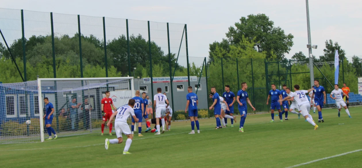 Mecz Lewart Lubartów - Start Krasnystaw. Damian Podleśny ratuje wynik (zdjęcia) - Zdjęcie główne