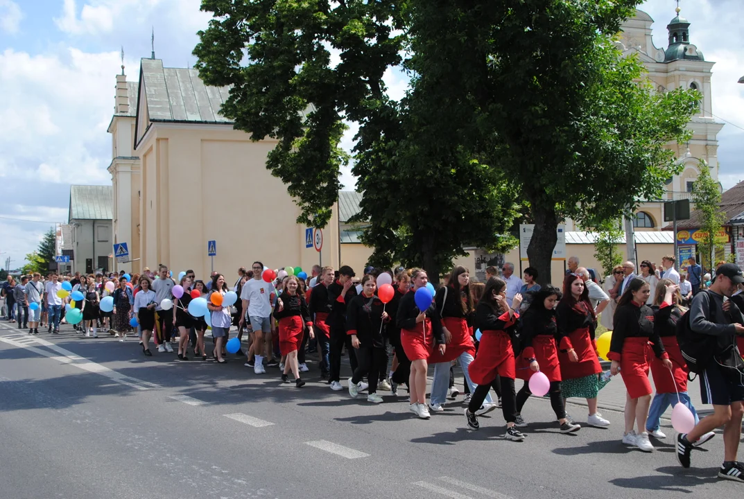 Jarmark Opolski rozpoczął się barwnym korowodem