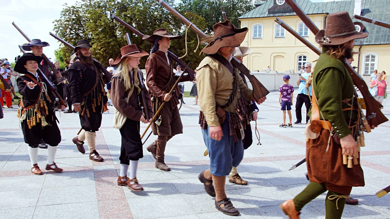 Pierwszy dzień Spotkań z Historią za nami. Dziś kolejne atrakcje w Pałacu Potockich - Zdjęcie główne