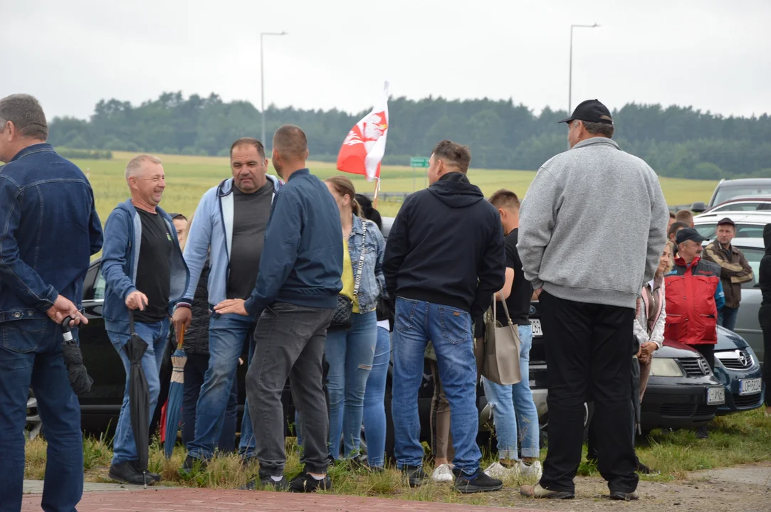 Protest producentów malin w Opolu Lubelskim. Dzień drugi