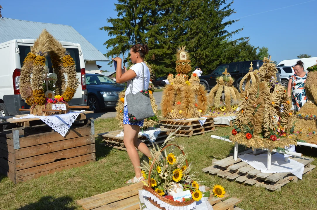 W niedzielę w Józefowie nad Wisłą odbyły się Dożynki Gminne