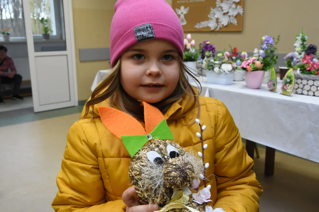 Piękne ozdoby wielkanocne na kiermaszu w Anielinie