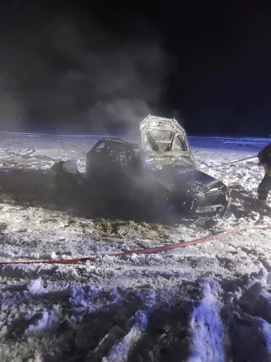 Pożar samochodu w Helenowie