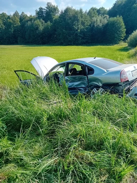 Powiat łukowski: Dwie osobówki zderzyły się w Gułowie. Jedna osoba ranna