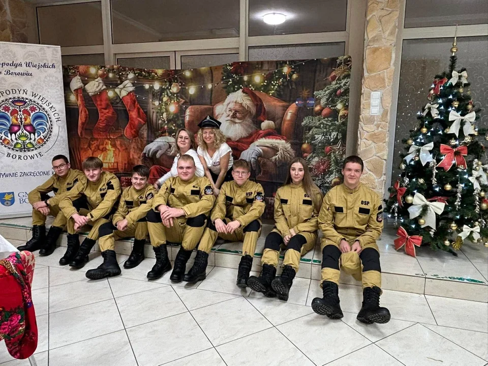 Wspólne spotkanie wigilijne członków KGW i OSP z Borowia