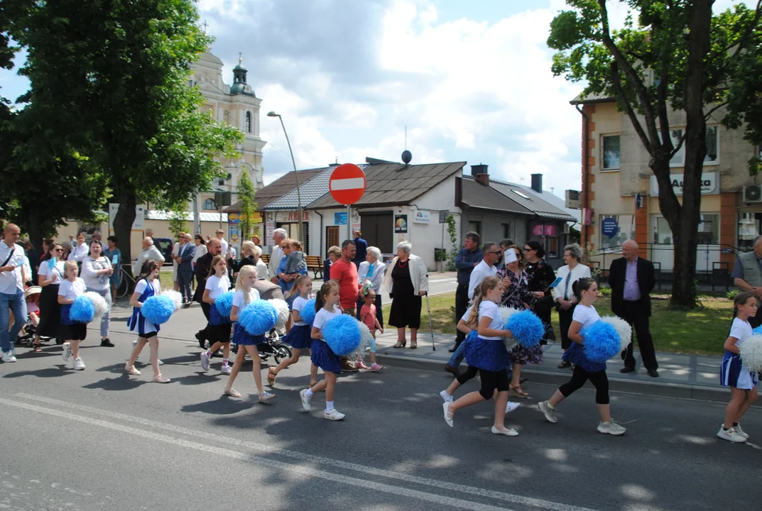 Jarmark Opolski rozpoczął się barwnym korowodem