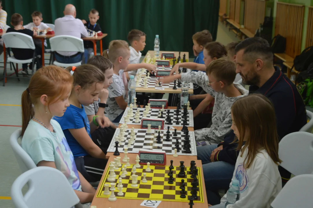 IV Międzypokoleniowy Turniej Szachowy "Szachy łączą pokolenia"