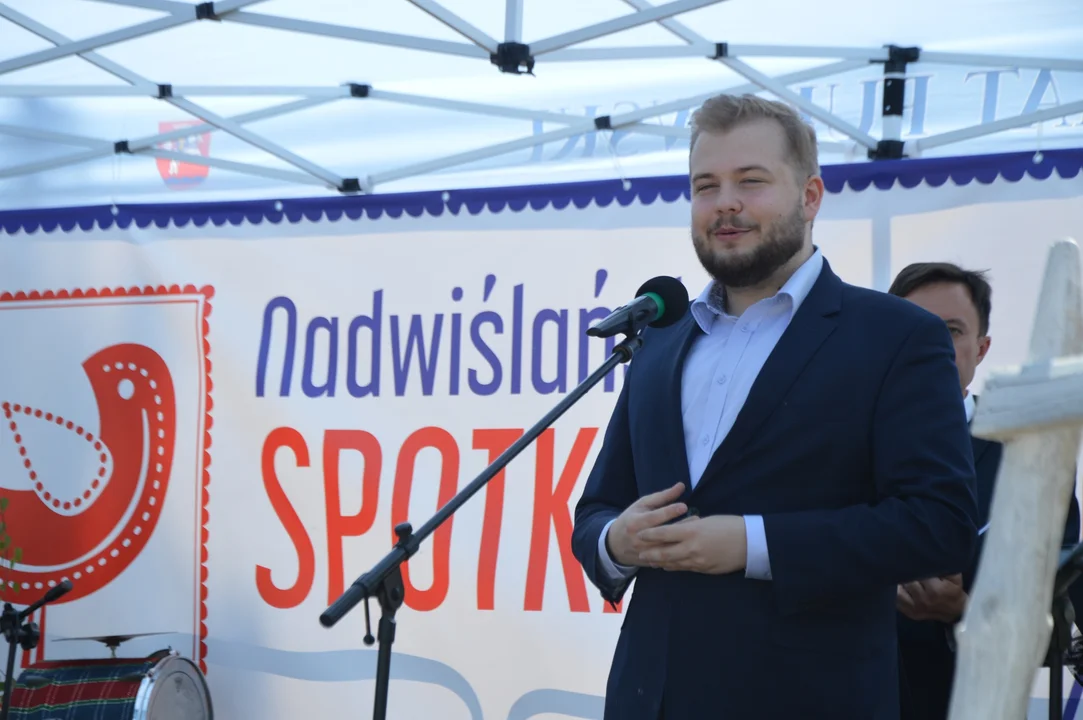 I Nadwiślańskie Spotkania z Folklorem Ziemi Puławskiej w Gołębiu