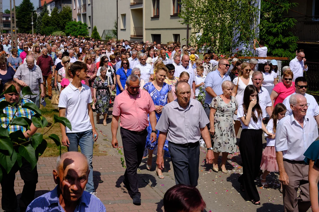 Procesja Bożego Ciała w parafii Matki Kościoła w Łukowie