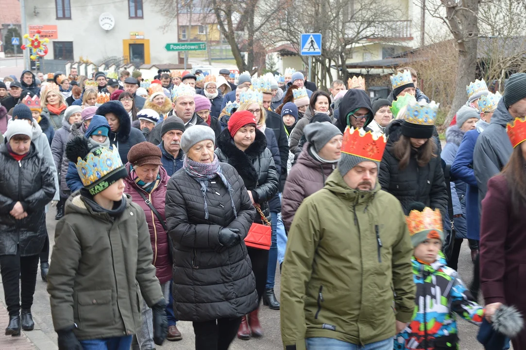 Orszak Trzech Króli przeszedł ulicami Chodla