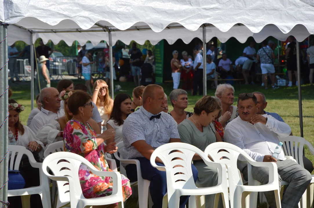 W niedzielę w Józefowie nad Wisłą odbyły się Dożynki Gminne