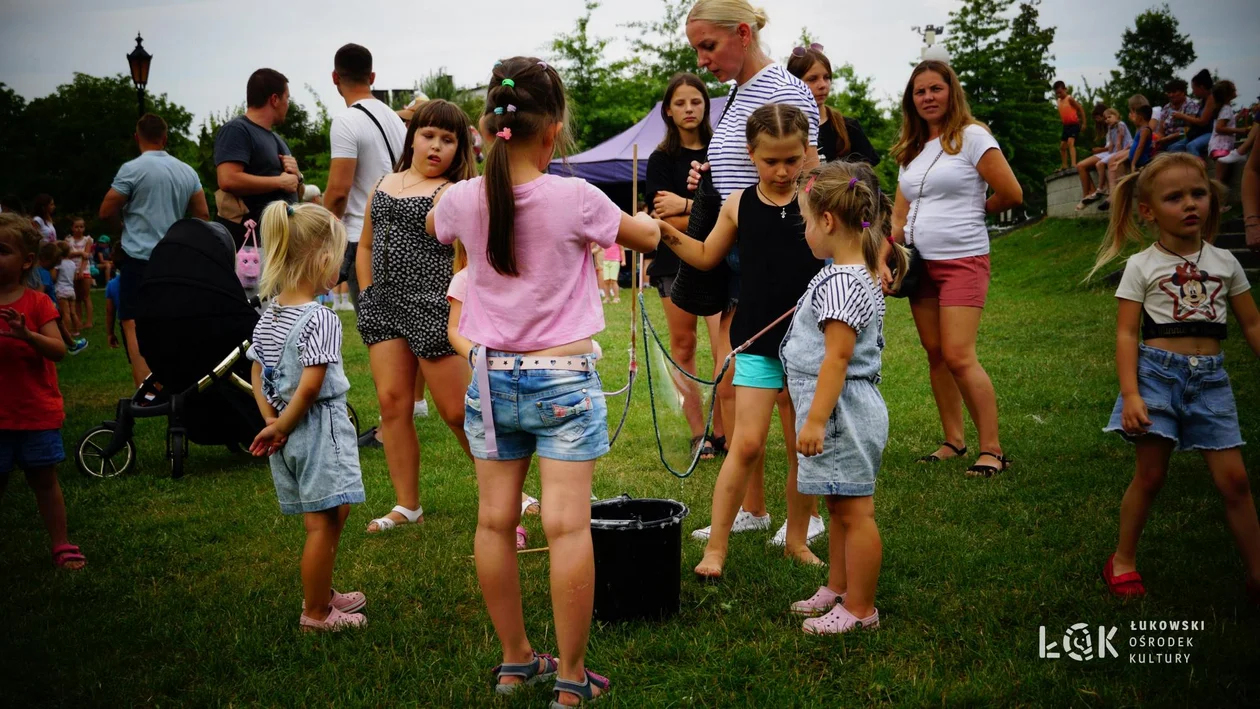 Festiwal Balonów, Baniek Mydlanych i Kolorów w Parku Miejskim w Łukowie