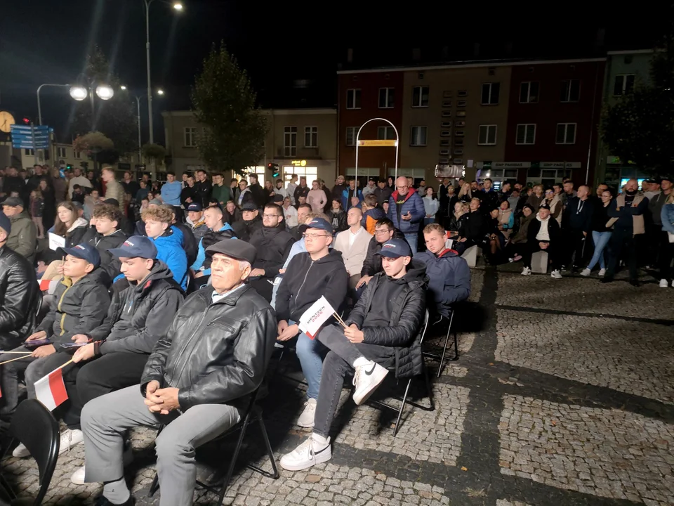 Sławomir Mentzen spotkał się z mieszkańcami Łukowa