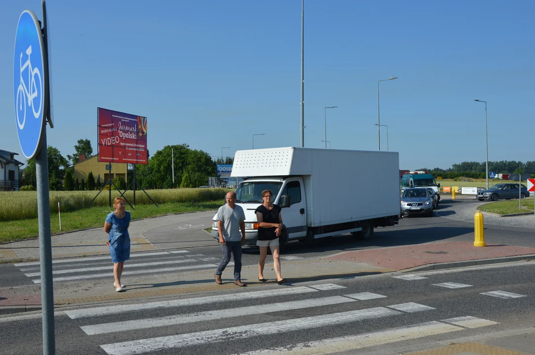 Poniedziałkowa akcja protestacyjna producentów malin w Opolu Lubelskim