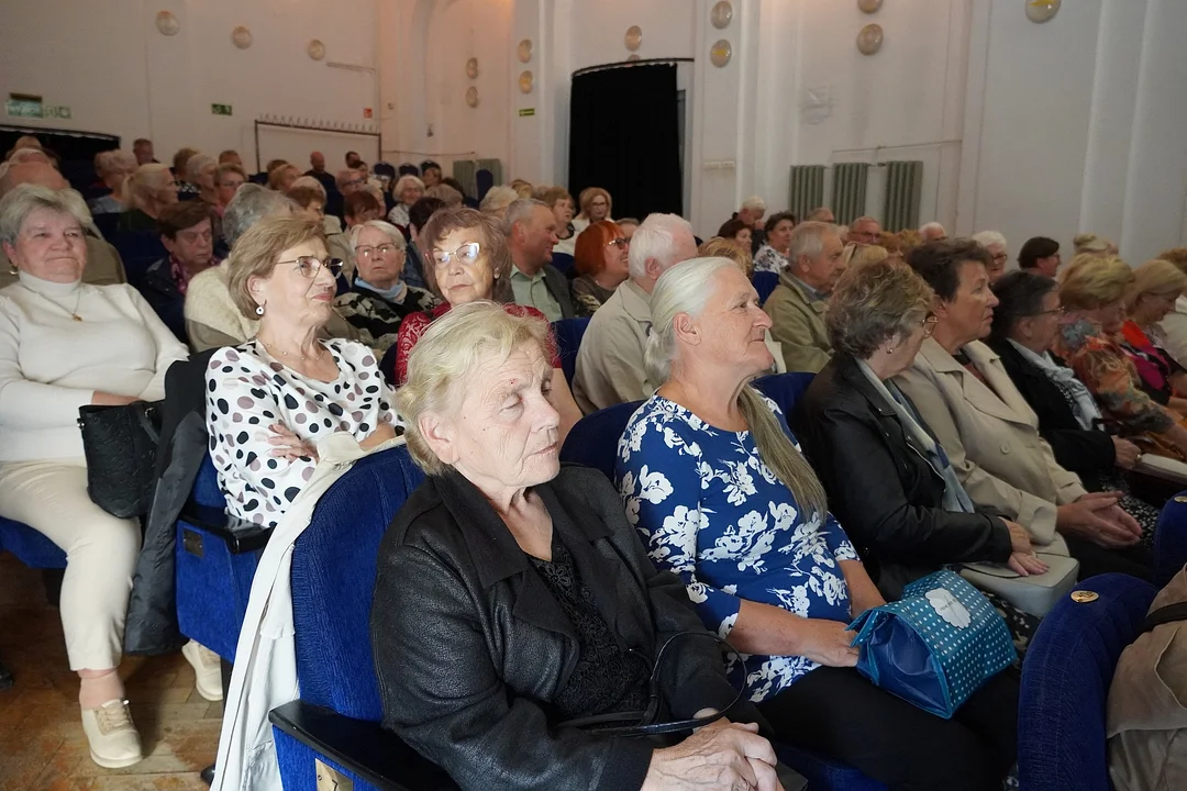 Koncert zespołu Przyjazne Nuty  „Biesiada z przytupem i humorem”