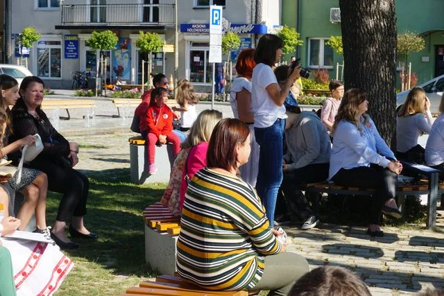 Narodowe Czytanie, Skwer Miejski w Opolu Lub.