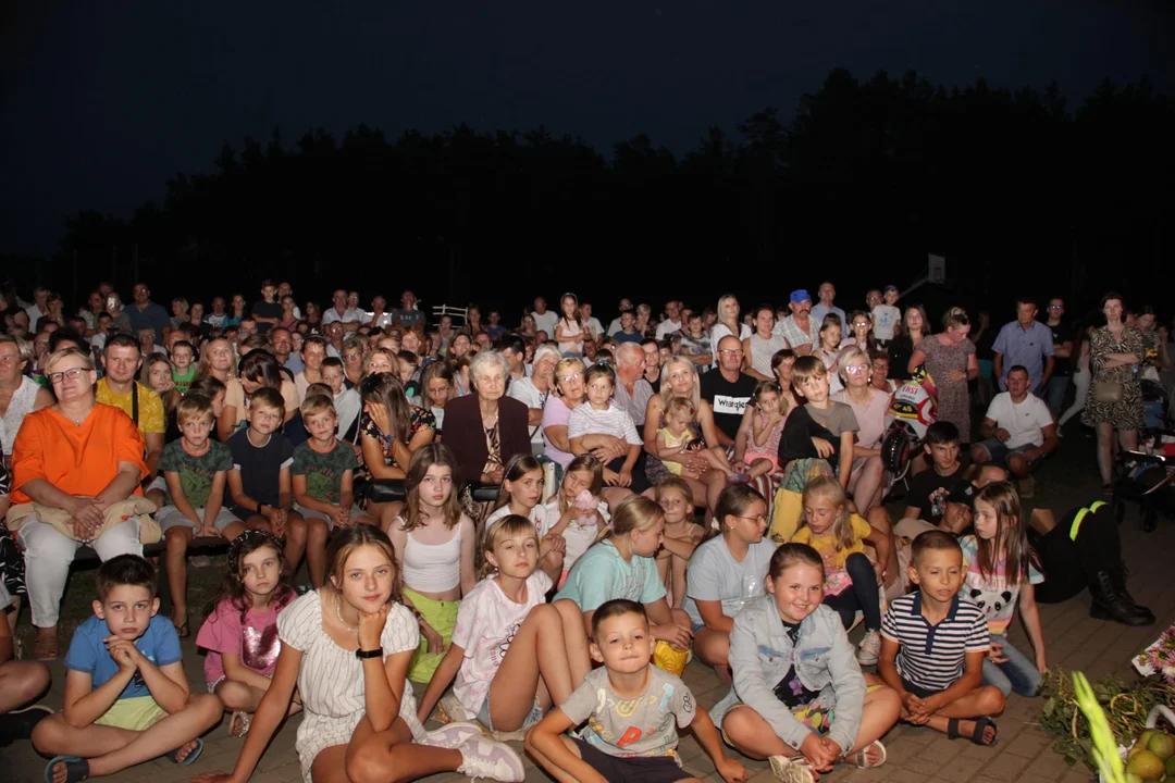 Tłumy na dożynkach w Krzywdzie. Wieńce, turniej sołectw i disco polo