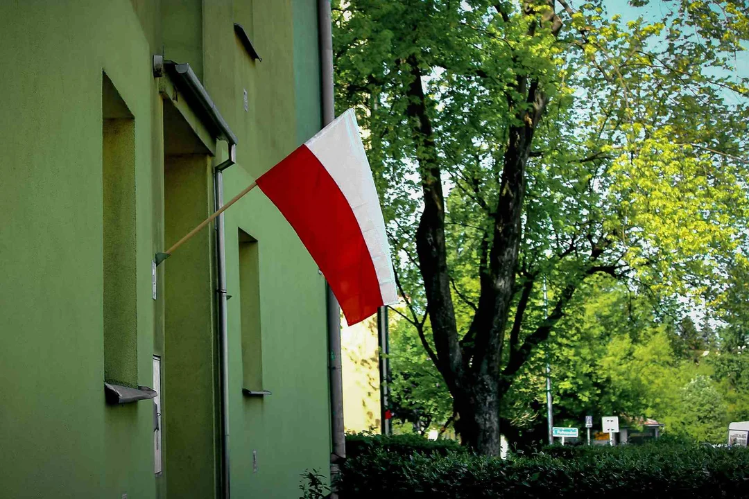 Lublinianie wywiesili biało-czerwone flagi (ZDJĘCIA) - Zdjęcie główne