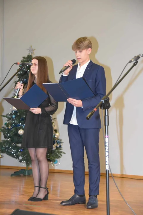 NOWOROCZNY KONCERT UCZNIÓW PAŃSTWOWEJ SZKOŁY MUZYCZNEJ W ŁUKOWIE