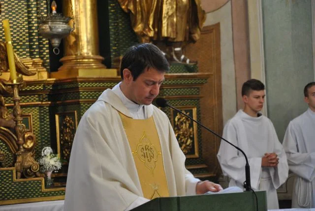 Opole Lubelskie: Msza i korowód