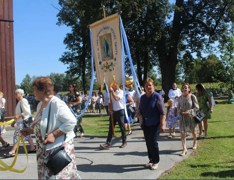 Powiat parczewski. Dożynki w parafii z gminy Dębowa Kłoda (ZDJĘCIA) - Zdjęcie główne