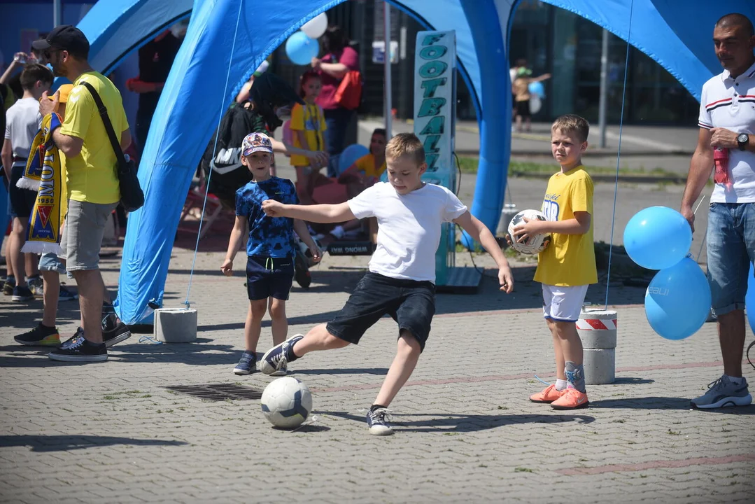 Rodzinny piknik Motoru Lublin przed areną [ZDJĘCIA] - Zdjęcie główne