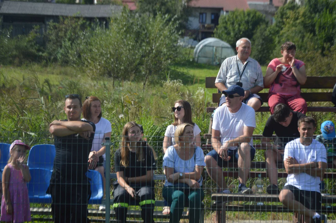 Powiatowe zawody strażackie w Wąwolnicy