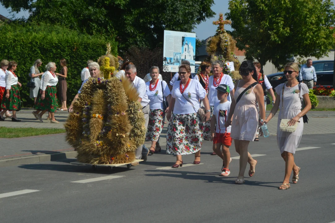 Gm. Baranów: Podziękowali za żniwa i podzielili się chlebem [ZDJĘCIA, CZĘŚĆ 1] - Zdjęcie główne