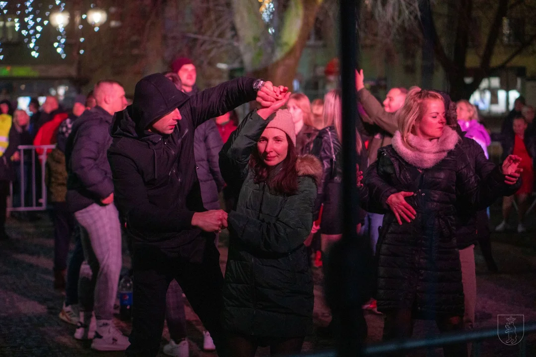 Łukowianie powitali Nowy Rok na placu pod zegarem!