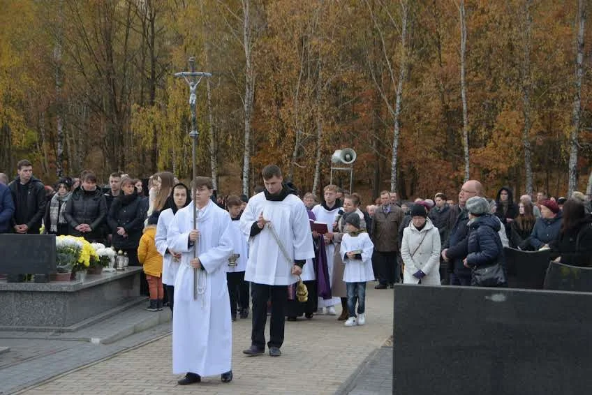 Uroczystości 1 listopada na cmentarzu w Szczałbie (ZDJĘCIA)