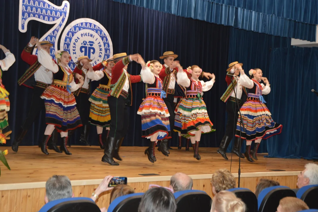 Jubileusz 70-lecia Zespołu Pieśni i Tańca "Powiśle" im. Kazimiery Walczak "Mamci"