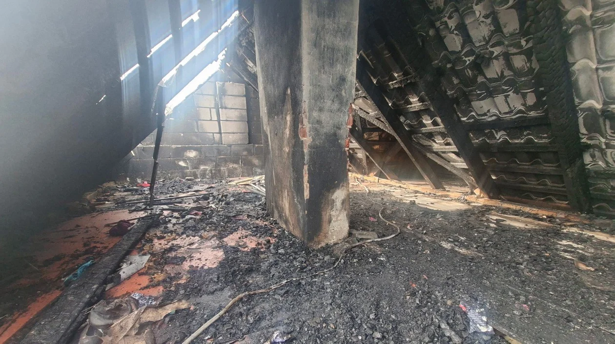 Dramat po pożarze w Iwowem. Dom nie nadaje się do zamieszkania