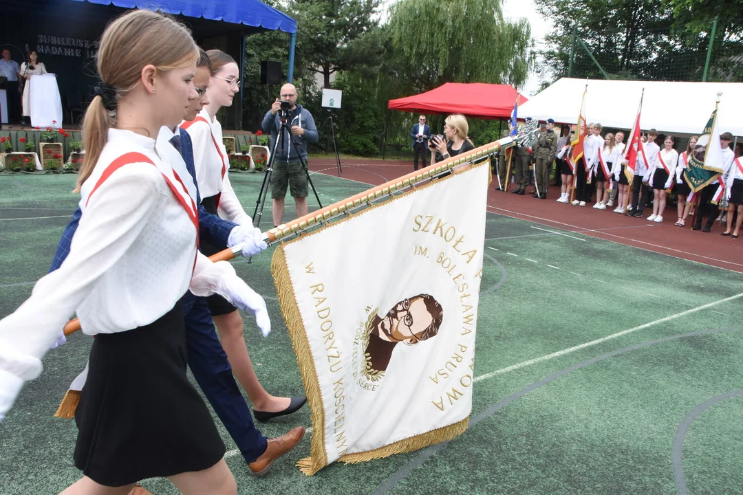 Szkoła Podstawowa w Radoryżu Kościelnym ma nowego patrona. To znany pisarz