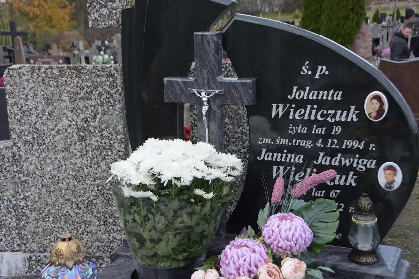 Uroczystości Wszystkich Świętych na cmentarzu w Radoryżu Kościelnym