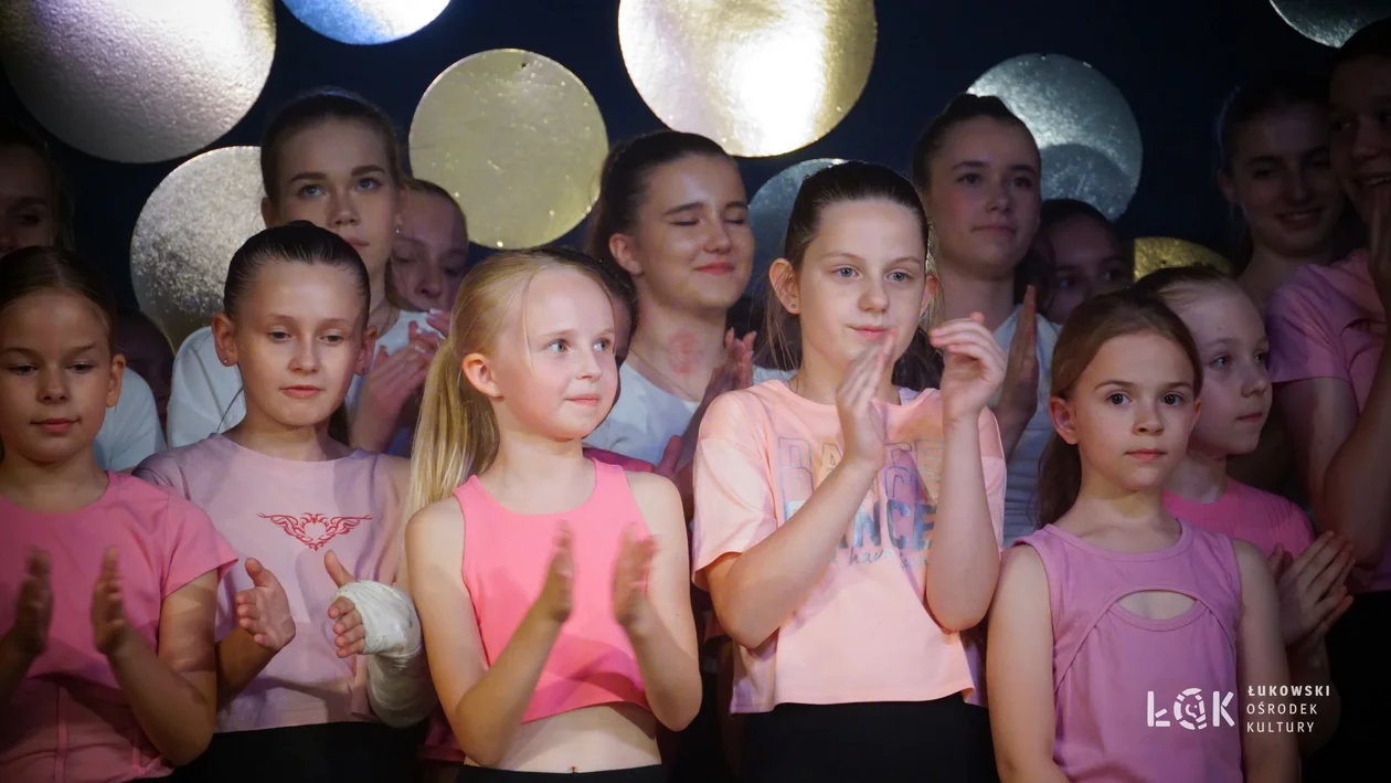 Koncert taneczny „Witajcie w naszej bajce” w wykonaniu ŁOK Dance Factory