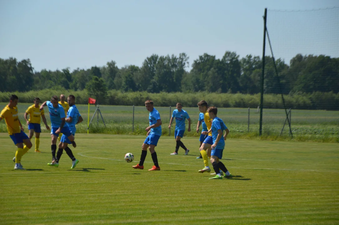 SKS Leokadiów - Amator Rososz-Leopoldów