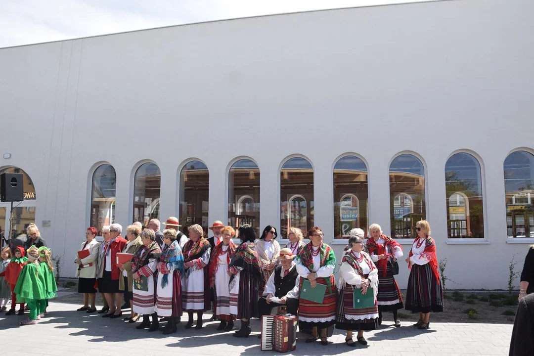 Biała Podlaska: "Babski Rynek" po modernizacji oficjalnie otwarty