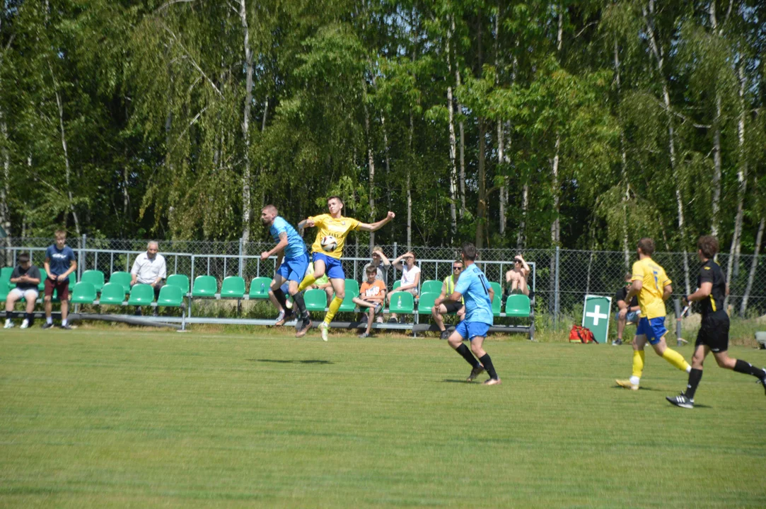 SKS Leokadiów - Amator Rososz-Leopoldów