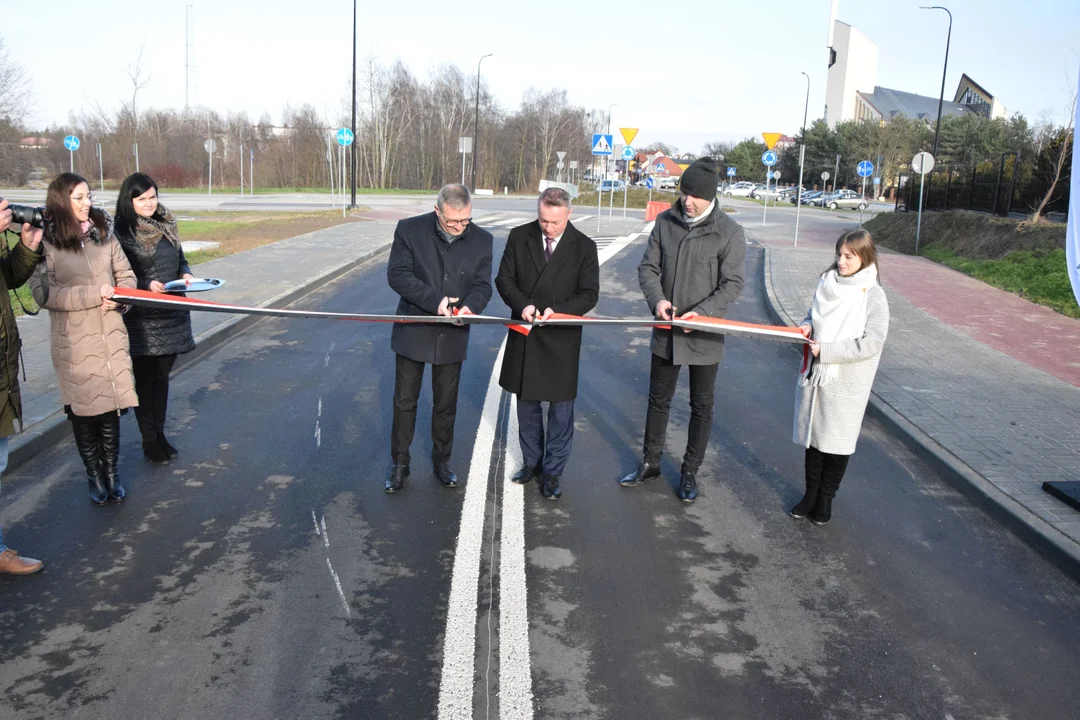 Odcinek z Wierzbowej do Kard. Wyszyńskiego otwarty. To domknięcie dużej inwestycji drogowej w Łęcznej - Zdjęcie główne