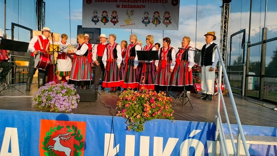 Międzypowiatowy Jarmark Zespołów Folklorystycznych "Złoty Kur Ziemi Łukowskiej"