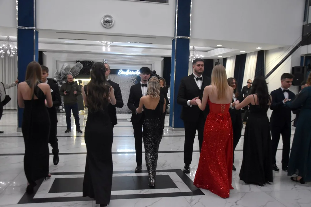 Studniówka Rolnika cz.I: polonez